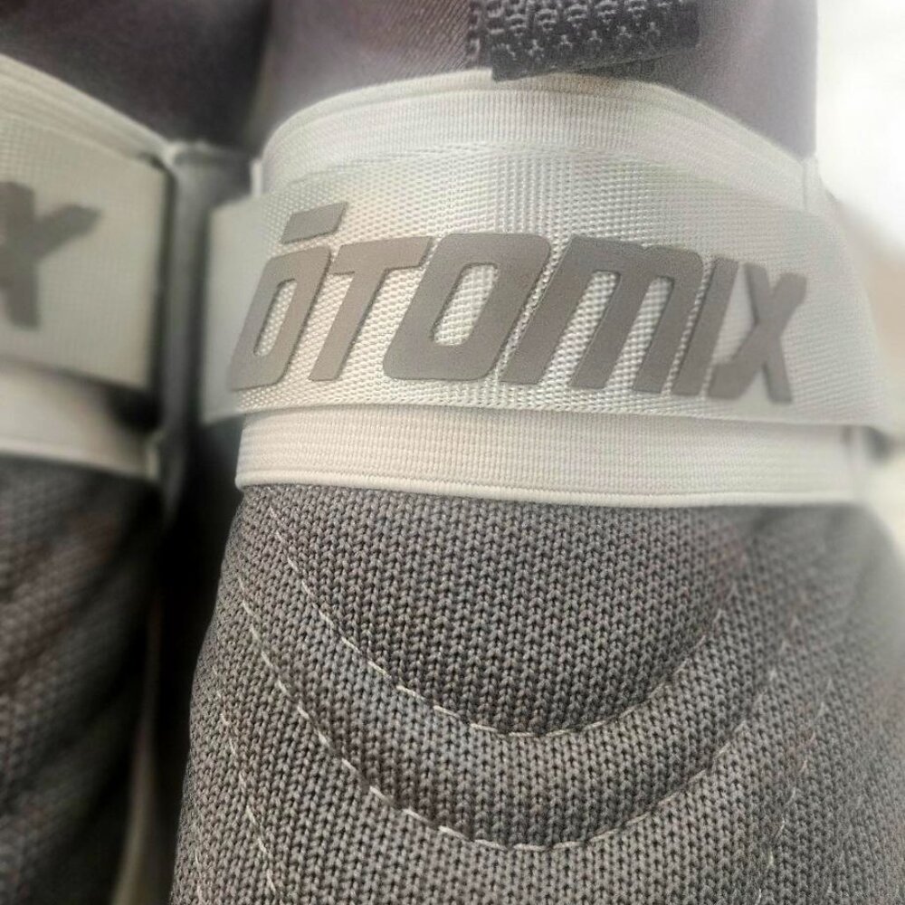 Otomix M700 Training Gym/Workout Cross-Trainer Shoes Womens 8 Grey & White - Picture 2 of 16